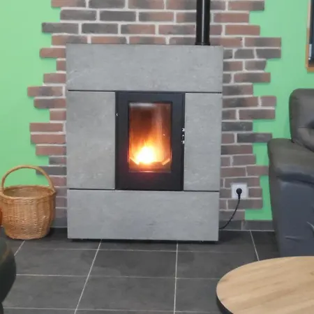 L Atelier Et La Reserve